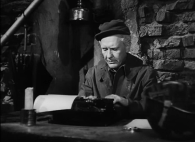 Burgess Meredith as Ernie Pyle