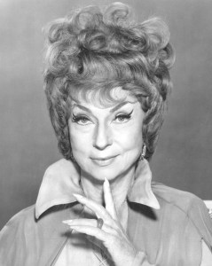 agnes_moorehead_bewitched_1969